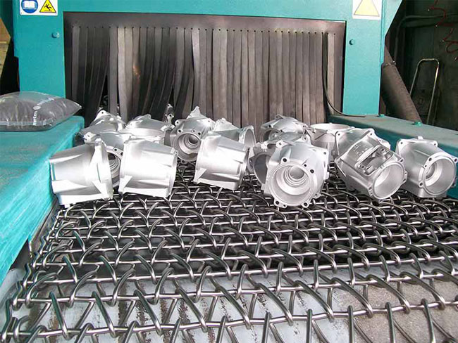 網(wǎng)帶通過(guò)式拋丸機(jī)